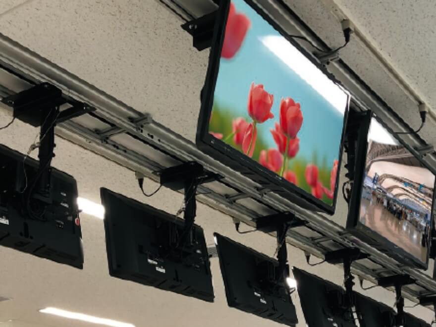 液晶テレビ天吊り金具